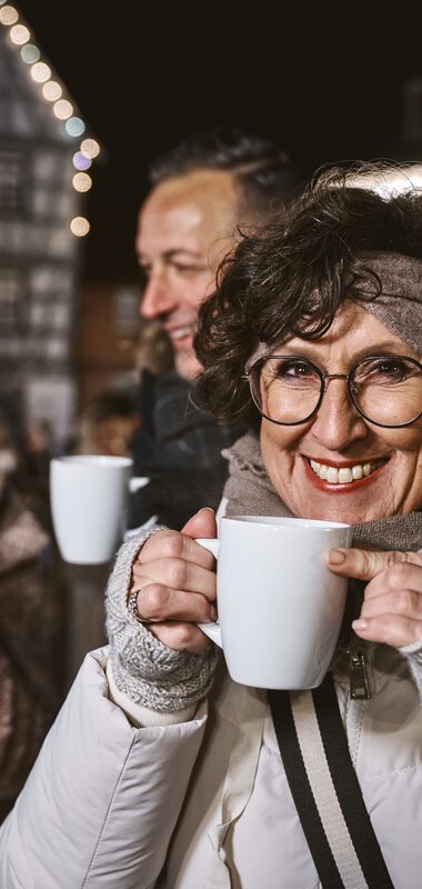 Besuch am Weihnachtsmarkt Bad-Wimpfen, Odenwald
Besuch am Weihnachtsmarkt Bad Wimpfen - Altdeutscher Weihnachtsmarkt, Odenwald & HeilbronnerLand, Baden-Württemberg, Süddeutschland, Deutschland