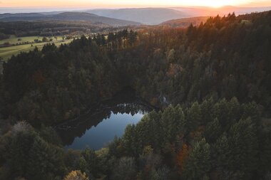 Katzenbuckel-Furm im Waldkatzenbach, Odenwald, Baden-Württemberg, Deutschland