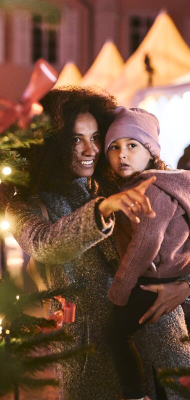 Weihnachtsmarkt in Schwetzingen, Rhein-Neckar, Baden Württemberg, Deutschland