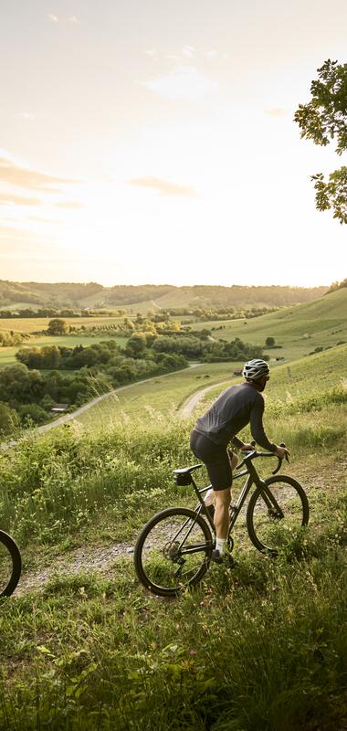 Radfahren am Zweifelberg, Kraichgau-Stromberg, Baden-Württemberg in Deutschland