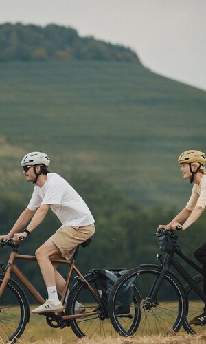 Radfahren im Taubertal, Baden-Württemberg, Deutschland
