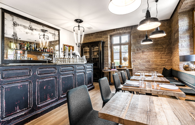 Alte Schule "La Vieja Escuela"