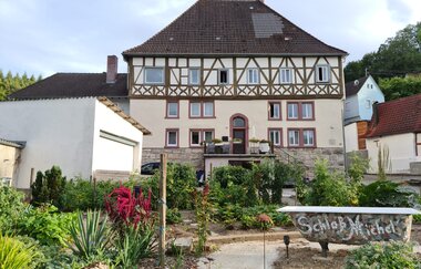 Beim Schloß Michel | © Mühling