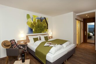 Benz  Das Weinhotel