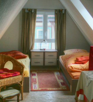 Dachzimmer Pension Casa Floris | © Familie Floris