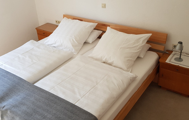 Doppelbett Ferienhof Ilse | © Touristikgemeinschaft Hohenlohe e. V. | Ferienhof Ilse