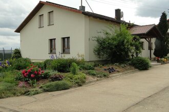 Außenansicht: beiges Gebäude mit rotem Dach | © Neckar-Zaber-Tourismus e.V.