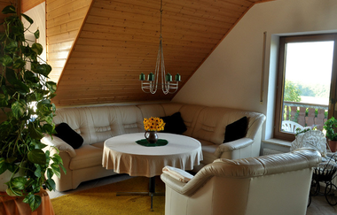 Ferienwohnung Familie Kühnle in Wolpertshausen: Wohnzimmer | © Hohenlohe Schwäbisch Hall