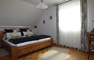 Schlafzimmer mit einem Doppelbett | © Neckar-Zaber-Tourismus e.V.