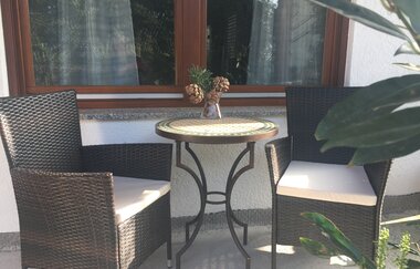 Freisitz der Ferienwohnung Götzfried in der Prinz-Karl-Straße | © Edith Götzfried