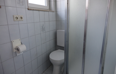 Bad mit Toilette, kleines Fenster | © Neckar-Zaber-Tourismus e.V.