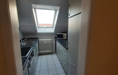 Küche im Dachgeschoss | © Touristikgemeinschaft Hohenlohe e. V. | Ferienwohnung Schindler