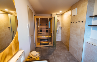 Infrarot Kabine im Badezimmer | © Neckar-Zaber-Tourismus e.V.