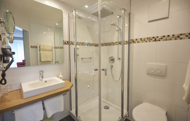 Flair Hotel Landgasthof Roger | Badezimmer | Löwenstein | © Flair Hotel Landgasthof Roger