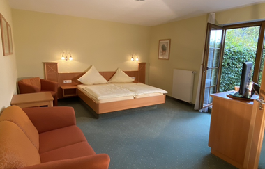 Gästehaus Kraft | Doppelzimmer | Lauffen a. N. | HeilbronnerLand | © Gästehaus Kraft