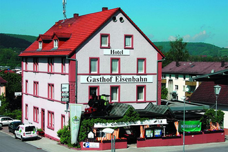 Gasthof-Destille Eisenbahn