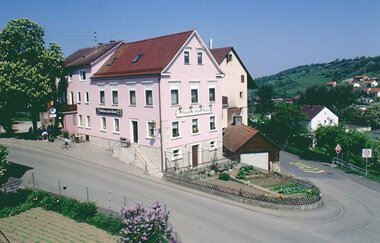 Grüner Baum - Gästezimmer & Bauernhof | © Unbekannt
