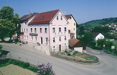 Grüner Baum - Gästezimmer & Bauernhof | © Unbekannt