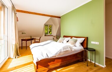 Hohenlohe Hideaway in Langenburg: Schlafzimmer | © Hohenlohe Schwäbisch Hall