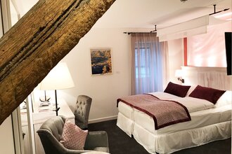 Doppelzimmer mit Himmelbett | © Touristikgemeinschaft Hohenlohe e. V. | Hotel Altes Amtshaus