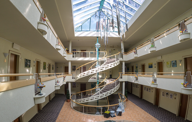 Atrium mit Glasdach Hotel am Rosengarten | © Hotel am Rosengarten