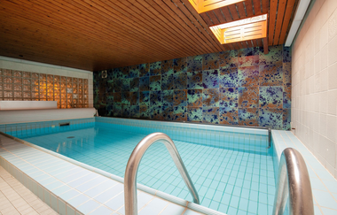 Schwimmbecken im Hotel garni Zum Wilden Mann | © Touristikgemeinschaft Hohenlohe e. V. | Ingrid Düstersiek-Schuster