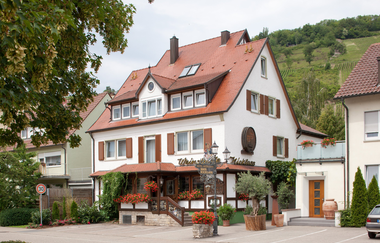 Weinstüble von außen | © Touristikgemeinschaft Hohenlohe e. V. | Hotel Nicklass