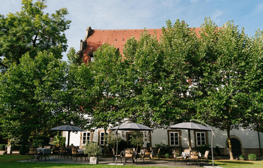Hotel Schloss Lehen - Bad Friedrichshall - Außenansicht und Garten | © Hotel Schloss Lehen
