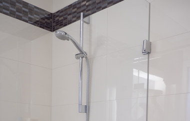 Badezimmer im Doppelzimmer | Neckar-Koje | Neckarsulm | HeilbronnerLand | © Neckar-Koje