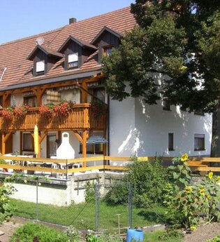 Pension-Gästehaus Rose in Bühlerzell: Außenansicht | © Hohenlohe Schwäbisch Hall