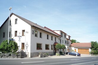 Sinzingers Krone in der Außenansicht | © Touristikgemeinschaft Hohenlohe e. V.  | Sinzingers Krone