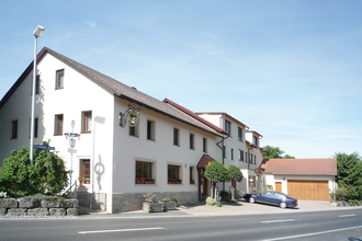 Sinzingers Krone in der Außenansicht | © Touristikgemeinschaft Hohenlohe e. V.  | Sinzingers Krone