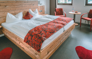 Hotel Sonne Garni - Doppelzimmer | Bad Friedrichshall | HeilbronnerLand | © Hotel Sonne Garni