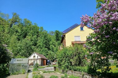 Träumen unter Bäumen in Kirchberg: Außenansicht | © Hohenlohe Schwäbisch Hall
