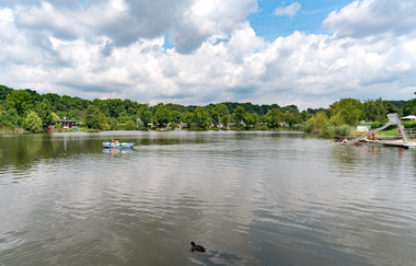 Hirschfeldsee im Sperrfechter Freizeitpark | Oedheim | HeilbronnerLand | © Sperrfechter Freizeitpark