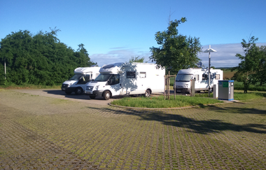 Wohnmobilstellplatz beim Gesundheitszentrum Bad Wimpfen | HeilbronnerLand | © Stadt Bad Wimpfen