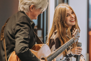 "The Lady sings" Pop und Soul Klänge in akustischem Gewand | © Thomas Frank