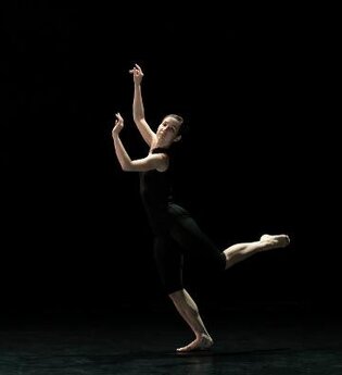 „The Solitude Of An Art Piece“ – Europäische Erstaufführung der Roy Assaf Dance Company