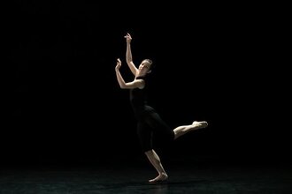 „The Solitude Of An Art Piece“ – Europäische Erstaufführung der Roy Assaf Dance Company