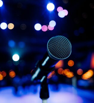 Ab auf die Bühne – Poetry Slam für alle! | © Filipp Romanovski