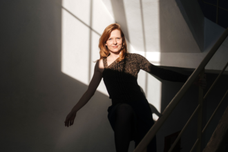 Fotografie der Schriftstellerin Anja Kampmann | © © Maximilian Gödecke 2025