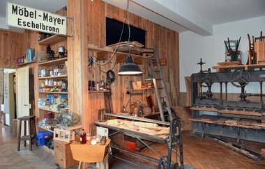 Auf dem Holzweg