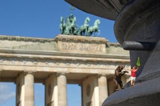 Ausstellung "The Germinis: ein Minitrip durch Germany"