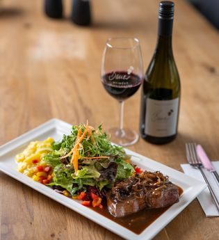 Bauer’s BBQ im Sommerhof | © Weingut Alexander Bauer