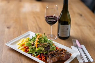 Bauer’s BBQ im Sommerhof | © Weingut Alexander Bauer