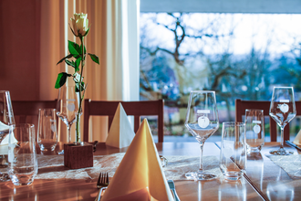 Feste feiern und Weine genießen in der Besenwirtschaft Holzapfel | Neckarsulm | HeilbronnerLand | © Weinausschank Weingut Holzapfel