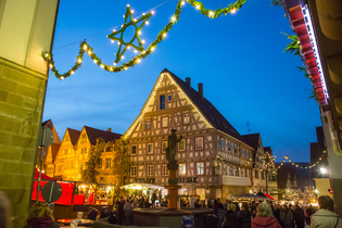 Besigheim Weihnachtsmarkt in der Fachwerk-Kulisse | © Stadtverwaltung Besigheim