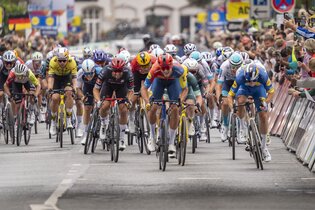 Bewirtung in Sulzfeld im Rahmen der Lidl Deutschland Tour 2026 | © Henning Angerer