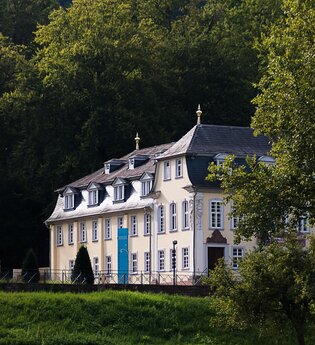 Blasmusik am Schlösschen mit der Musikkapelle Dertingen | © TOURISMUS REGION WERTHEIM GmbH
