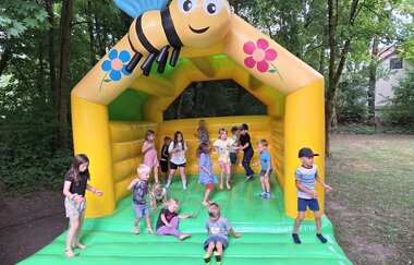 Kinderhüfburg - immer ein Spaß für die Jüngsten !